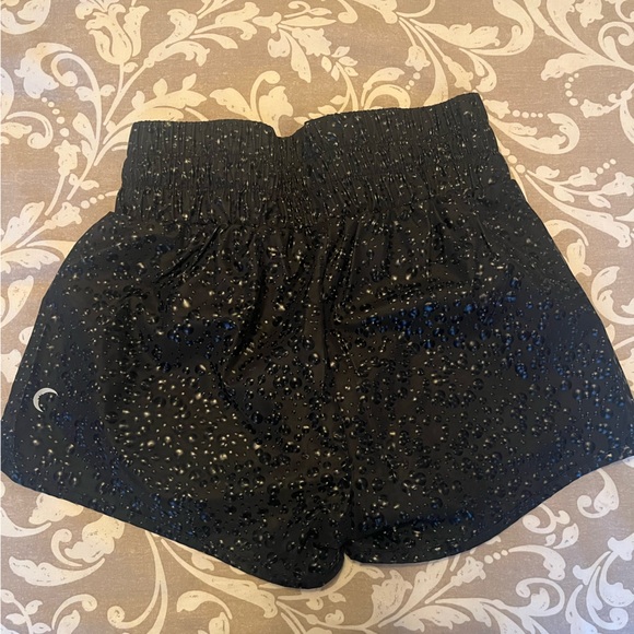 Zyia black bubble shorts size S - Picture 3 of 4